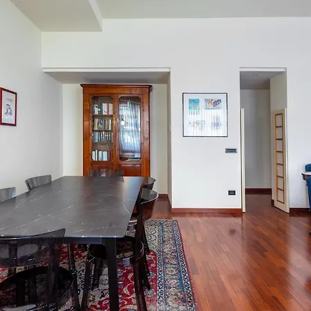 Apartment Porta Venezia, Elegant *